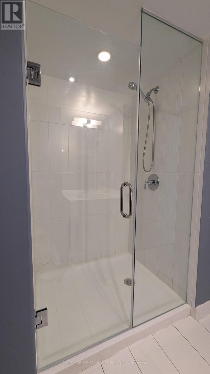 1608 - 25 Capreol Court, Toronto, Ontario  M5V 3Z7 - Photo 11 - C12746496