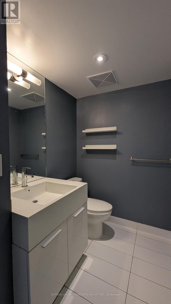 1608 - 25 Capreol Court, Toronto, Ontario  M5V 3Z7 - Photo 12 - C12746496