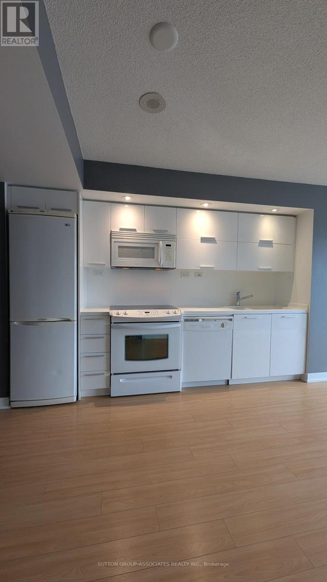 1608 - 25 Capreol Court, Toronto, Ontario  M5V 3Z7 - Photo 6 - C12746496