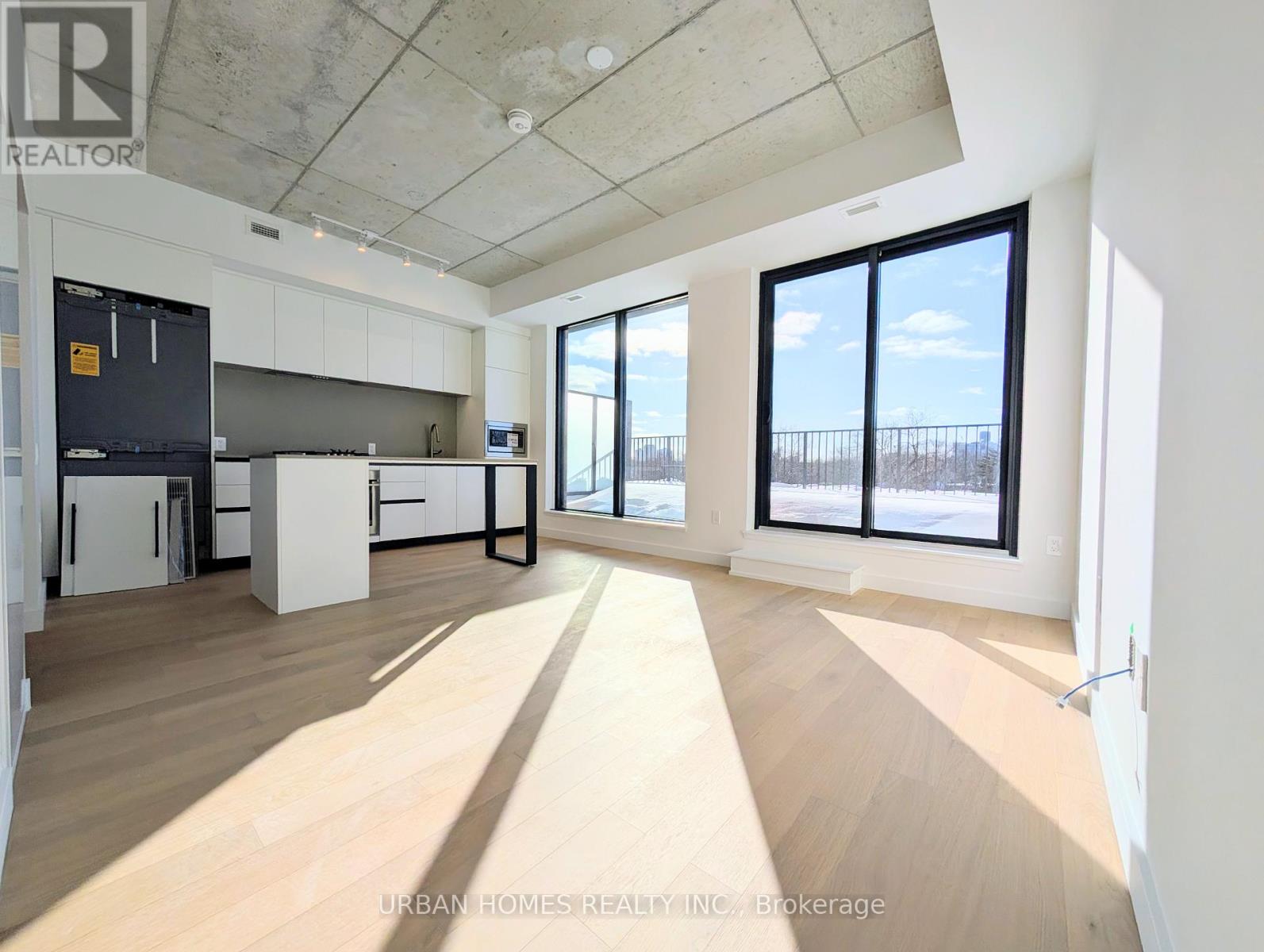 704 - 1720 Bayview Avenue, Toronto, Ontario  M4G 3C4 - Photo 2 - C12746524