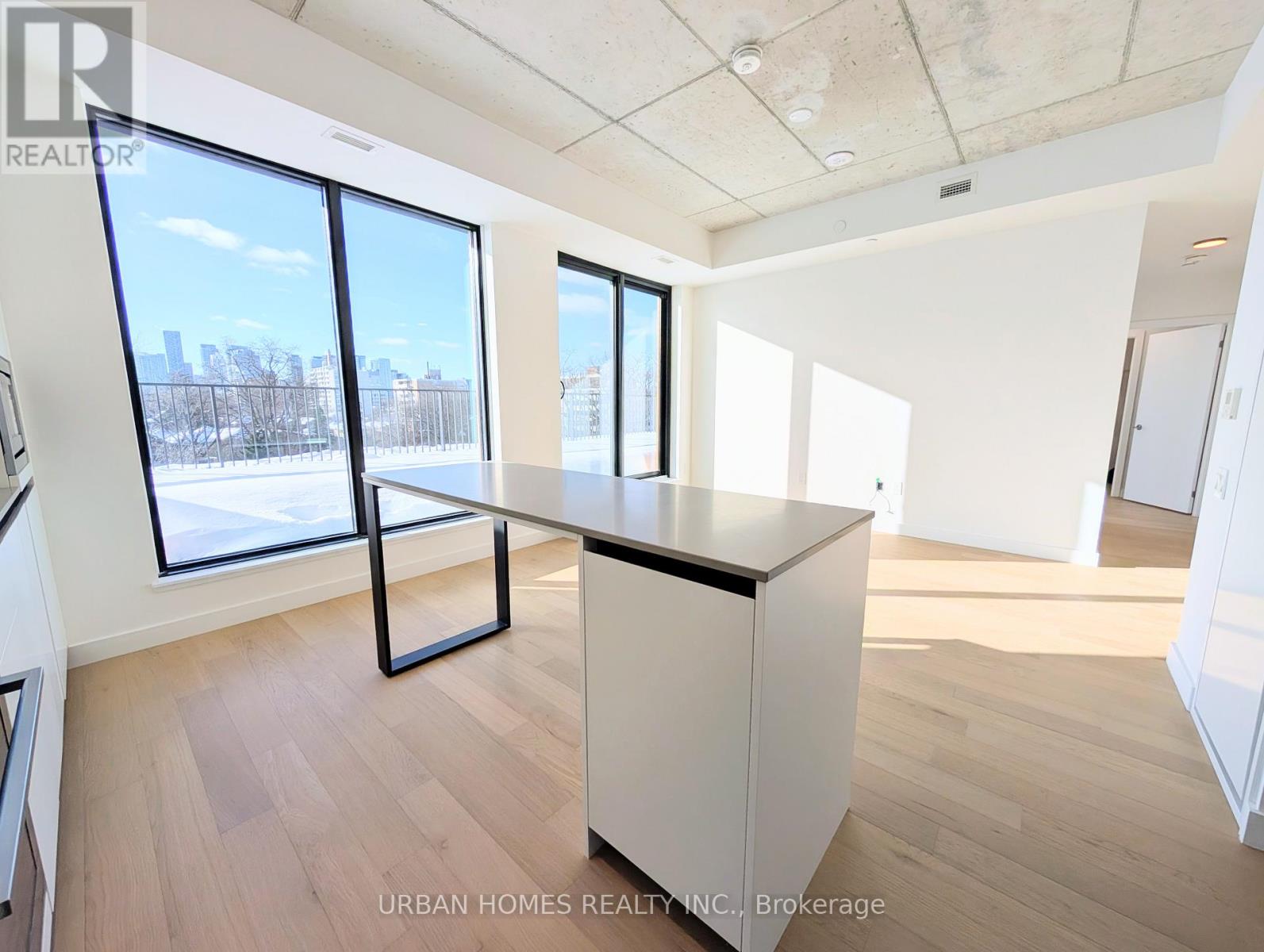 704 - 1720 Bayview Avenue, Toronto, Ontario  M4G 3C4 - Photo 4 - C12746524