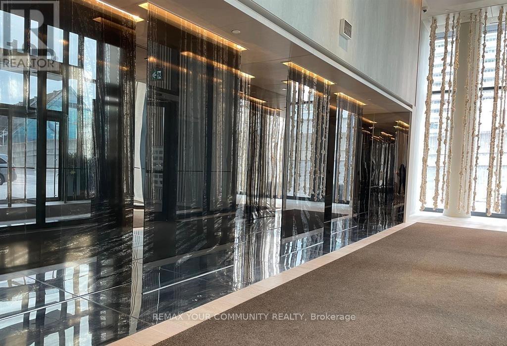 1715 - 138 Downes Street, Toronto, Ontario  M5E 0E4 - Photo 27 - C12746528