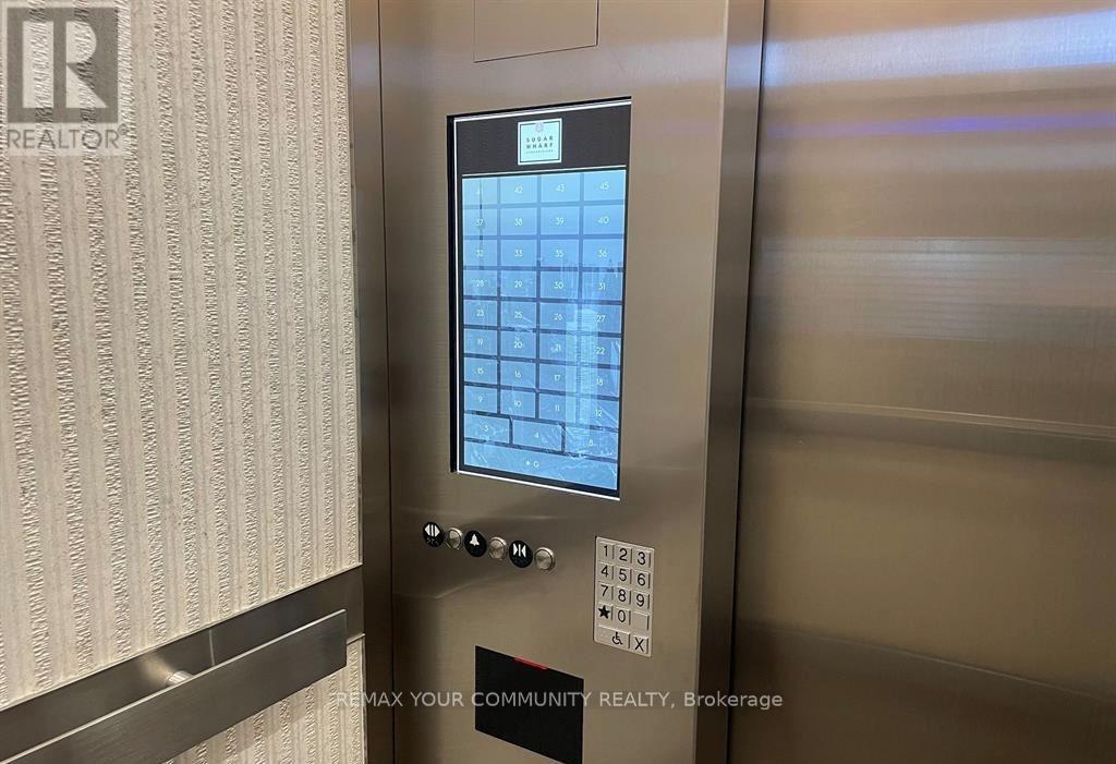 1715 - 138 Downes Street, Toronto, Ontario  M5E 0E4 - Photo 4 - C12746528