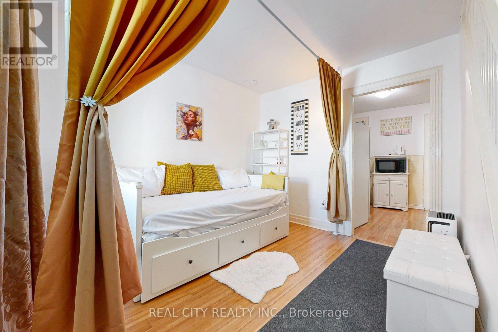 163 Olive Avenue, Oshawa, Ontario  L1H 2P1 - Photo 5 - E12746482