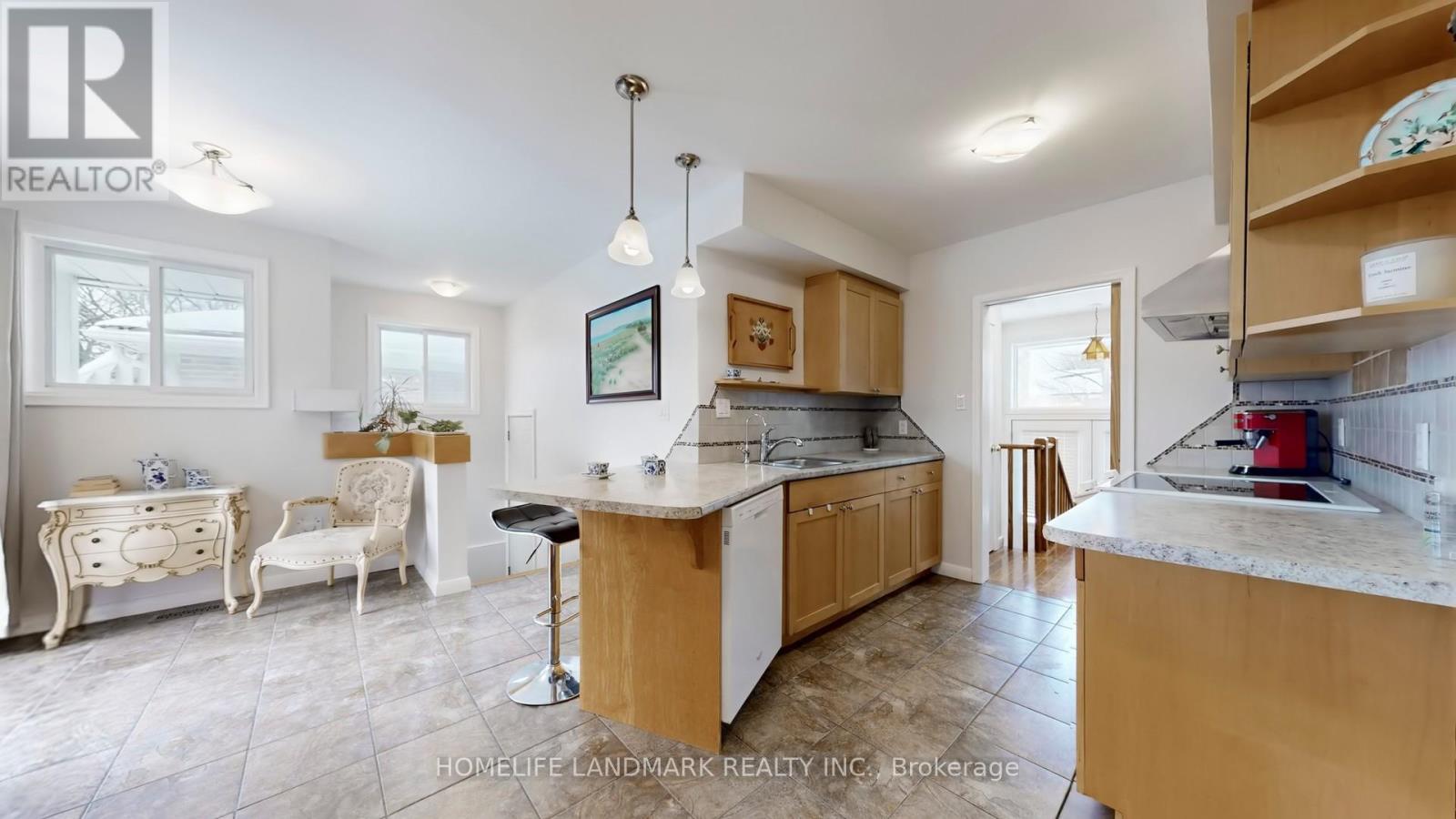 172 Sussex Street, Oshawa, Ontario  L1G 1V9 - Photo 3 - E12746514