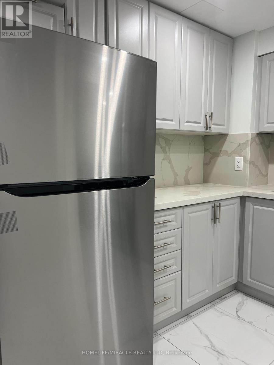 1430 Stillmeadow Lane, Pickering, Ontario  L1T 0N5 - Photo 4 - E12746526