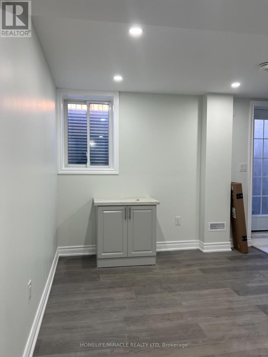 1430 Stillmeadow Lane, Pickering, Ontario  L1T 0N5 - Photo 7 - E12746526