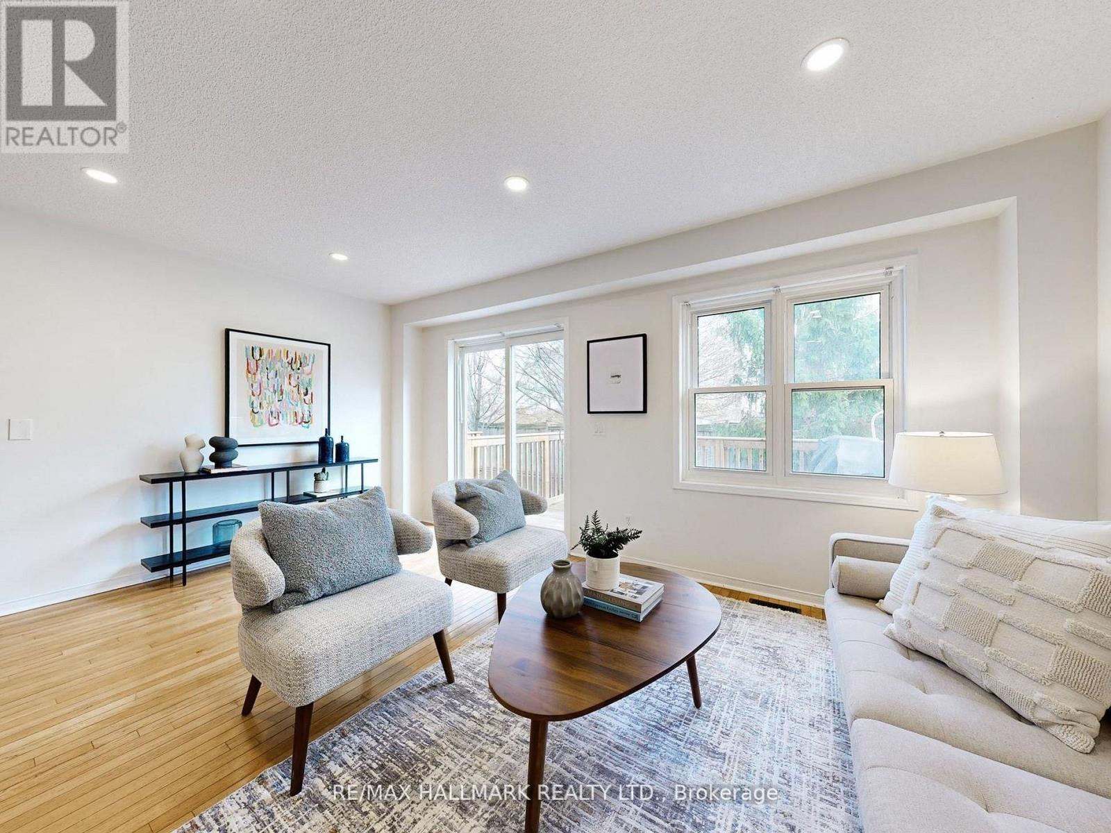 20b - 51 Northern Heights Drive, Richmond Hill, Ontario  L4B 4C9 - Photo 2 - N12746490