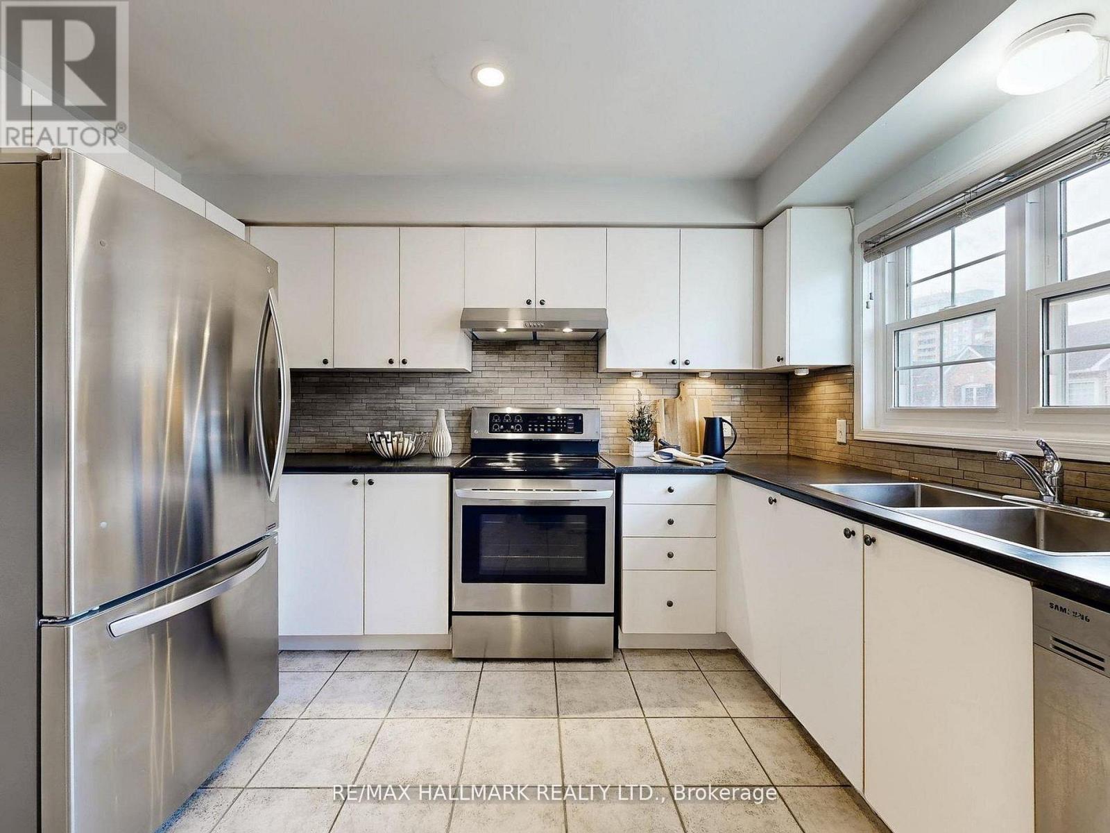 20b - 51 Northern Heights Drive, Richmond Hill, Ontario  L4B 4C9 - Photo 11 - N12746502