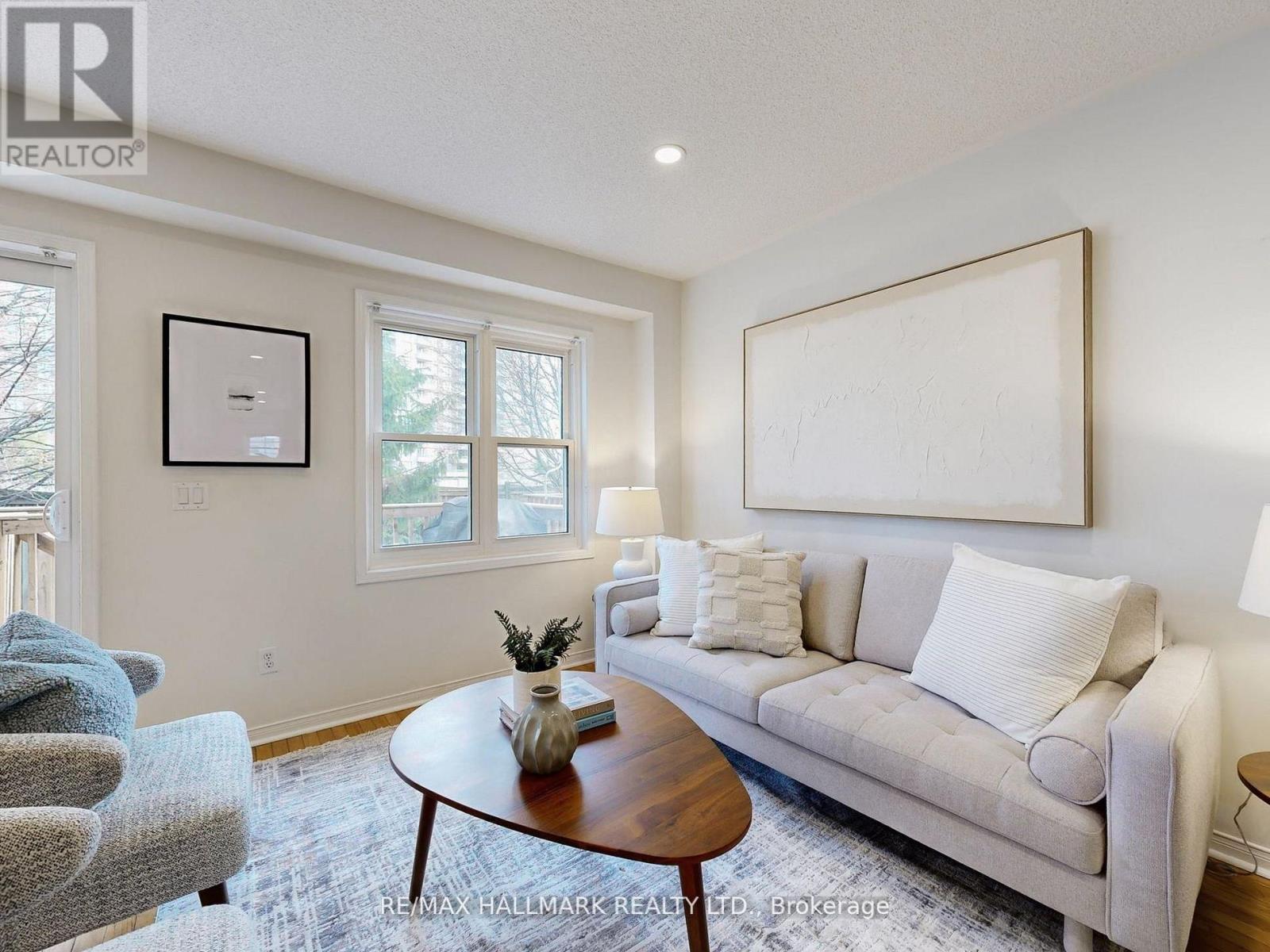 20b - 51 Northern Heights Drive, Richmond Hill, Ontario  L4B 4C9 - Photo 6 - N12746502