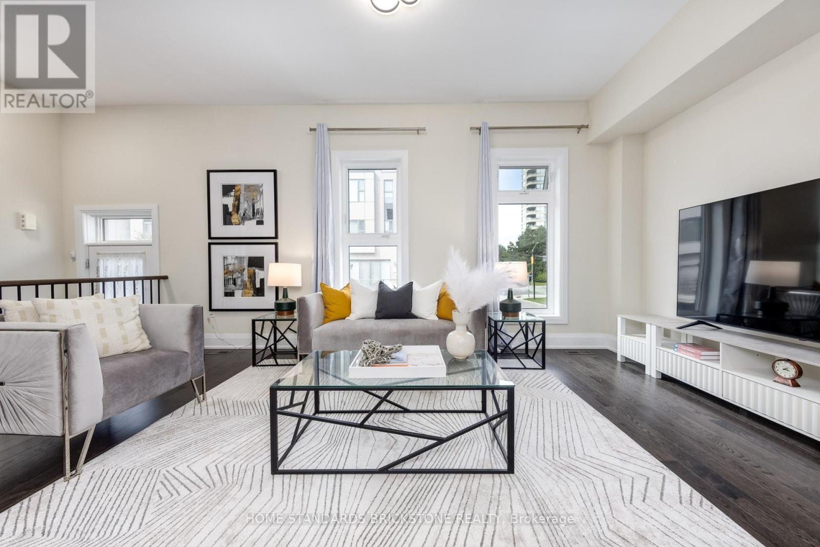 5 Smallwood Circle, Vaughan, Ontario  L4J 0K7 - Photo 7 - N12746522