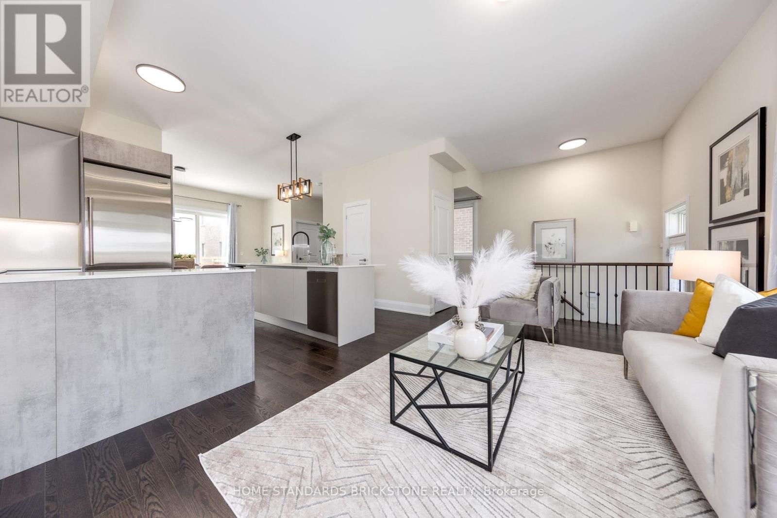 5 Smallwood Circle, Vaughan, Ontario  L4J 0K7 - Photo 8 - N12746522