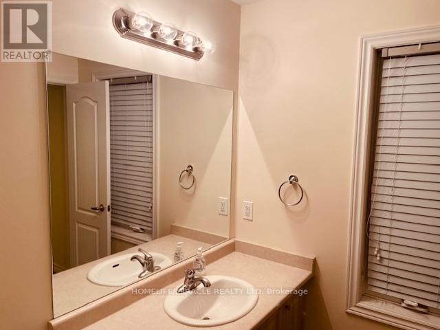 71 Batteaux Street, Barrie (Ardagh), Ontario  L4M 0K6 - Photo 13 - S12746500