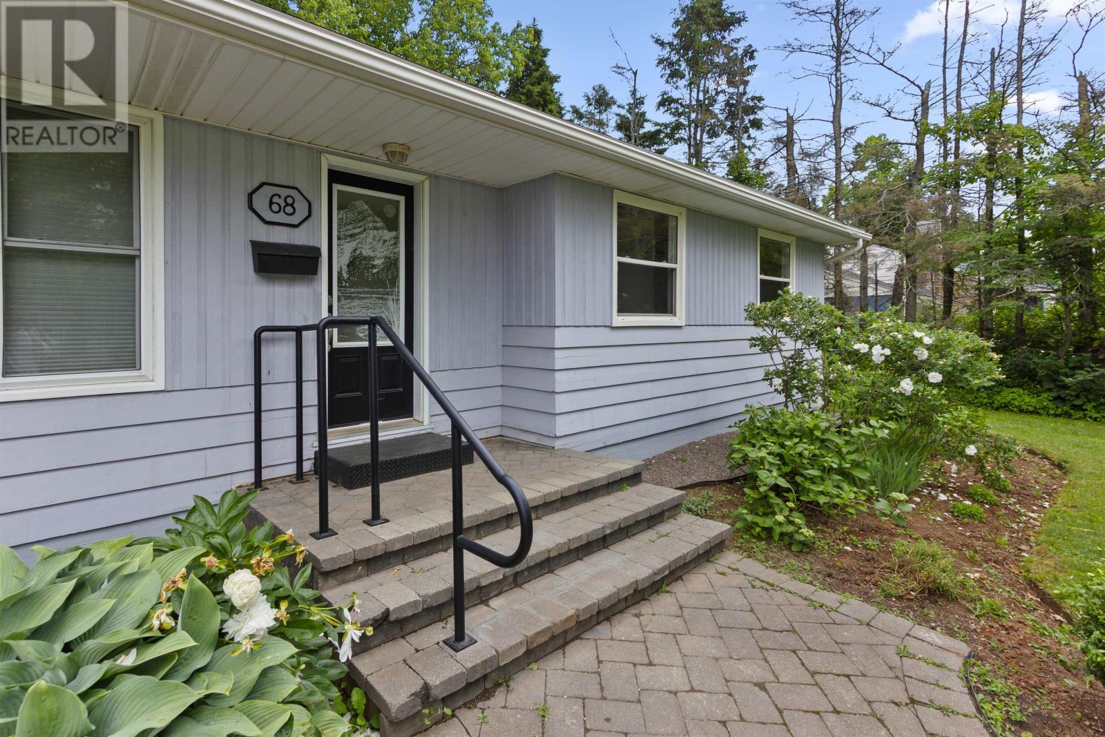 68 Mount Edward Road, Charlottetown, Prince Edward Island  C1A 5S5 - Photo 3 - 202516797