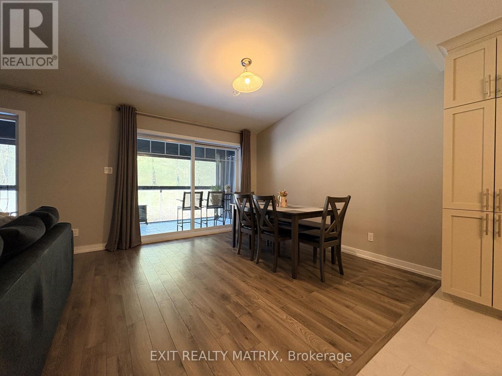 9 - 83 St Moritz Terrace, Russell, Ontario K0A 1W0 - Photo 8 - X12741482