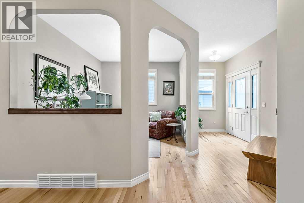 134 Crystal Green Drive, Okotoks, Alberta  T1S 0C7 - Photo 4 - A2283078