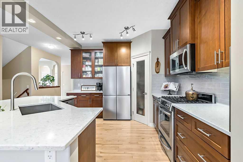 134 Crystal Green Drive, Okotoks, Alberta  T1S 0C7 - Photo 9 - A2283078