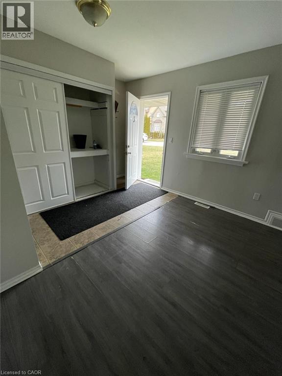 3 Falcon Road, Hamilton, Ontario  L8E 5G3 - Photo 4 - 40802148