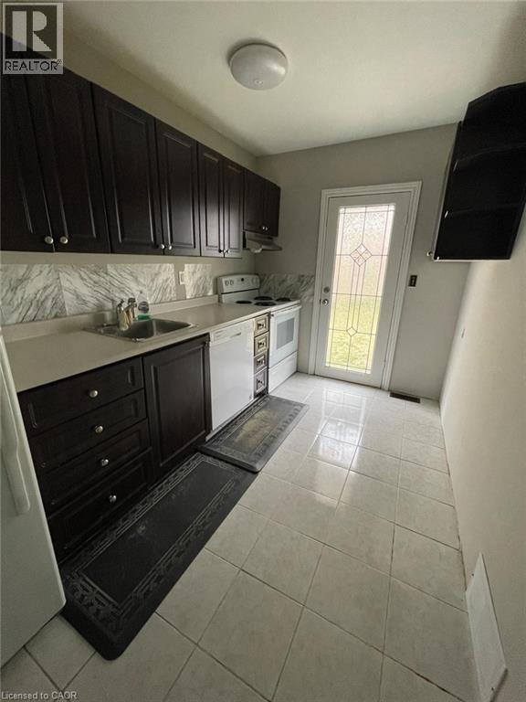 3 Falcon Road, Hamilton, Ontario  L8E 5G3 - Photo 6 - 40802148