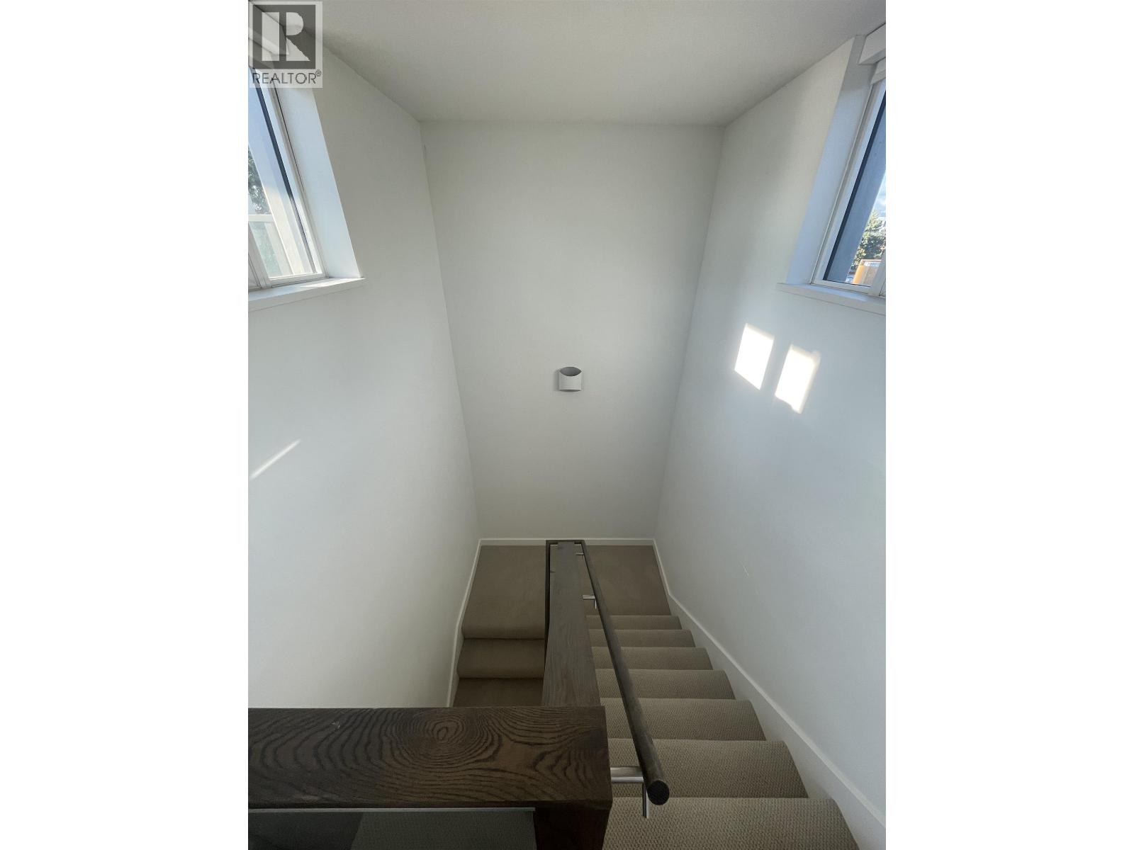 6522 Nelson Avenue, Burnaby, British Columbia  V5H 3J8 - Photo 5 - R3085154