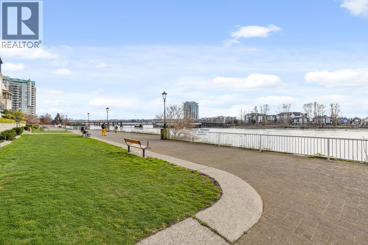 312 6 Renaissance Square, New Westminster, British Columbia  V3M 6N8 - Photo 22 - R3076200