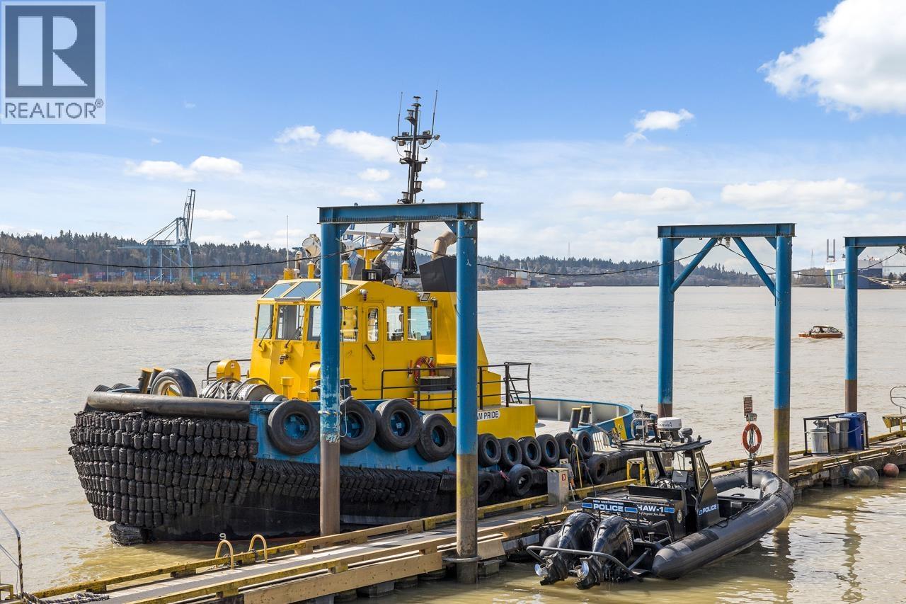 312 6 Renaissance Square, New Westminster, British Columbia  V3M 6N8 - Photo 21 - R3076200