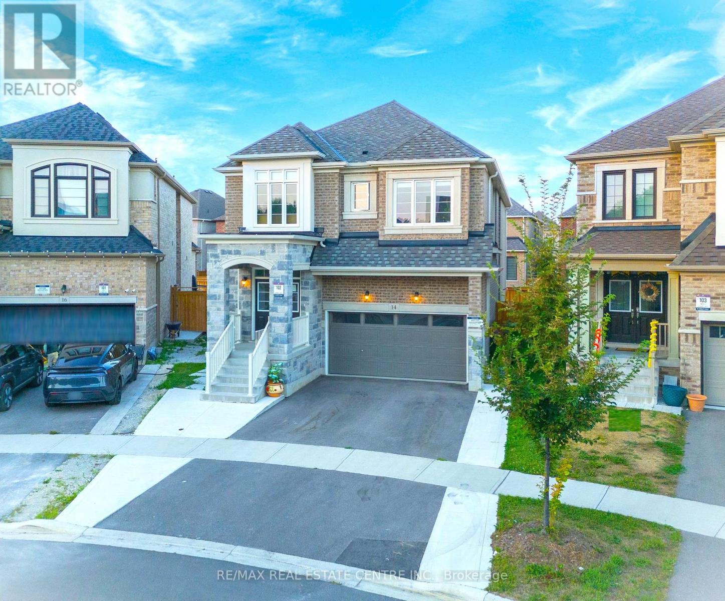 14 IXWORTH CIRCLE, Brampton, Ontario