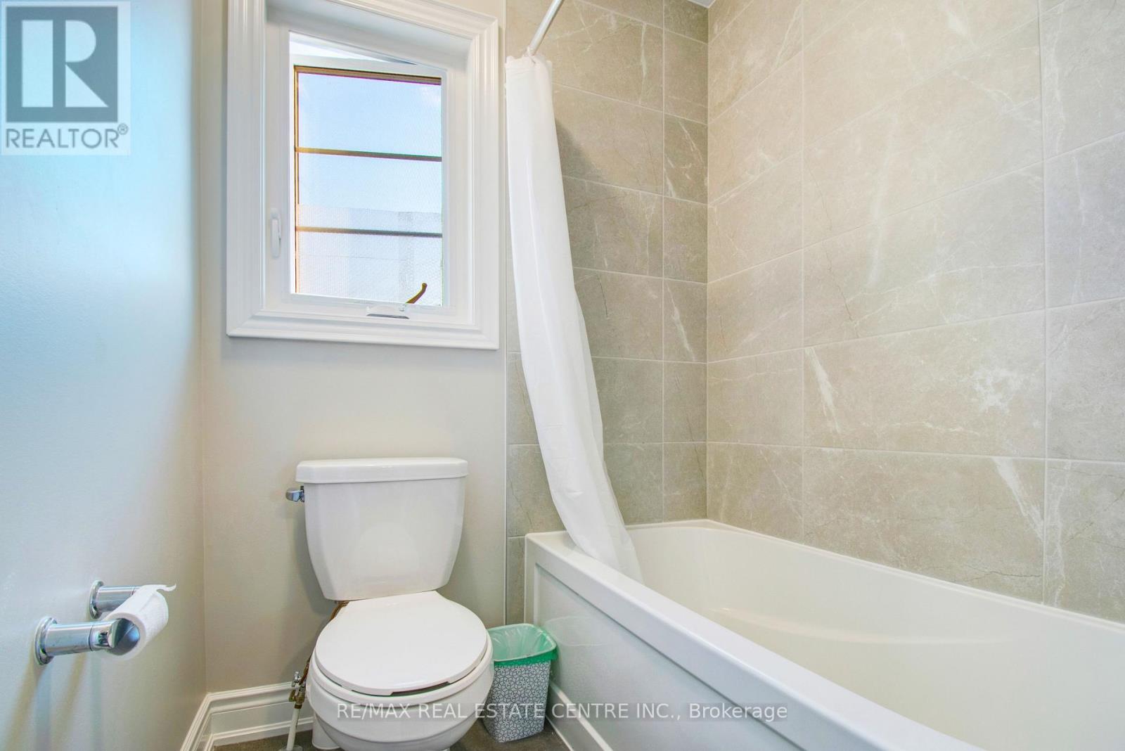 14 Ixworth Circle, Brampton, Ontario  L6Y 6J8 - Photo 20 - W12746550