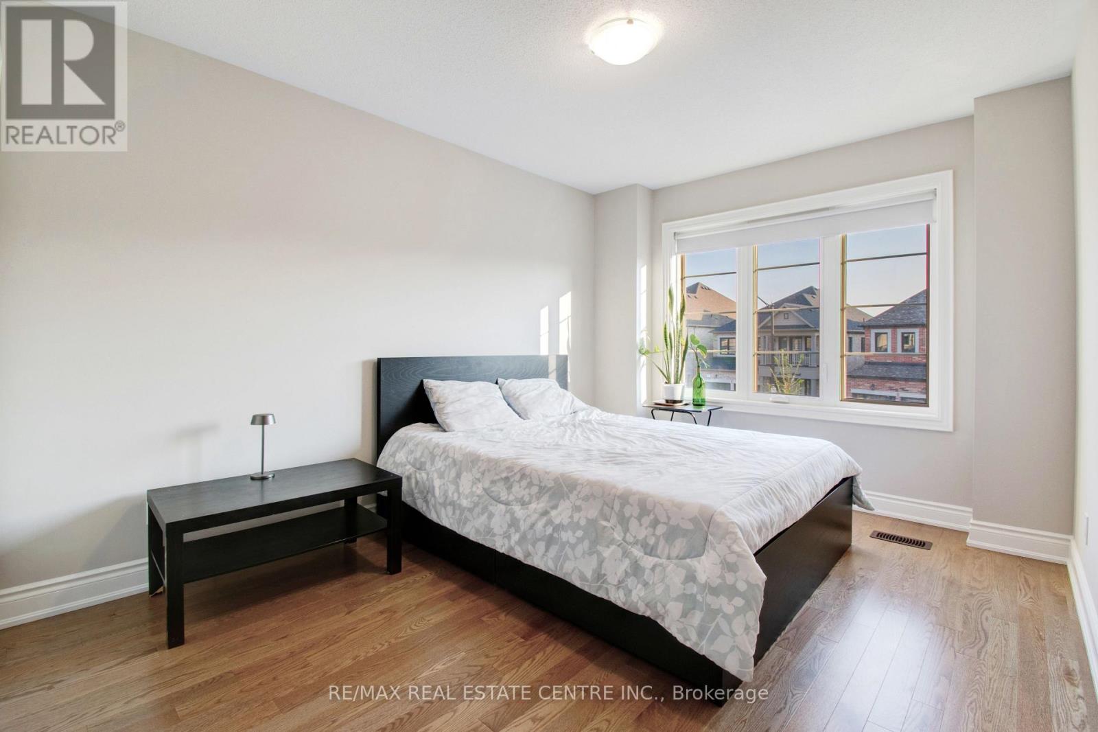 14 Ixworth Circle, Brampton, Ontario  L6Y 6J8 - Photo 21 - W12746550