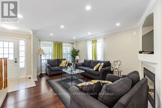 1662 Clark Boulevard, Milton (Be Beaty), Ontario  L9T 5Z5 - Photo 4 - W12746554