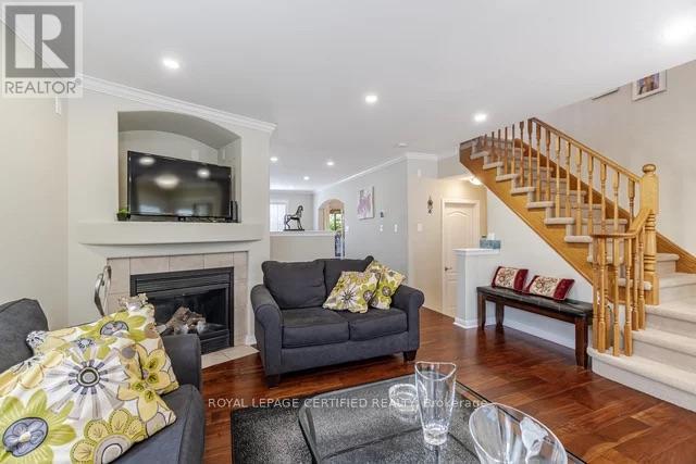 1662 Clark Boulevard, Milton (Be Beaty), Ontario  L9T 5Z5 - Photo 5 - W12746554