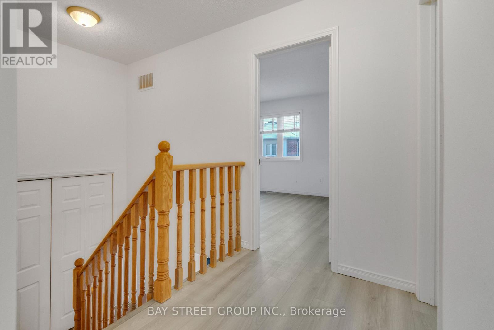 3196 Tim Dobbie Drive, Burlington, Ontario  L7M 0N4 - Photo 19 - W12746556