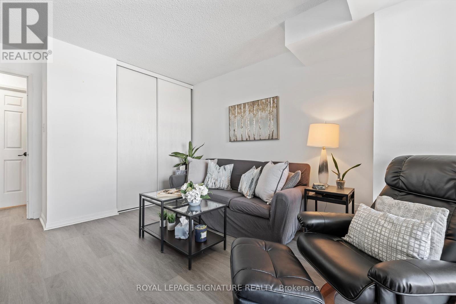 1201 - 55 Kingsbridge Garden Circle, Mississauga, Ontario  L5R 1Y1 - Photo 15 - W12746568