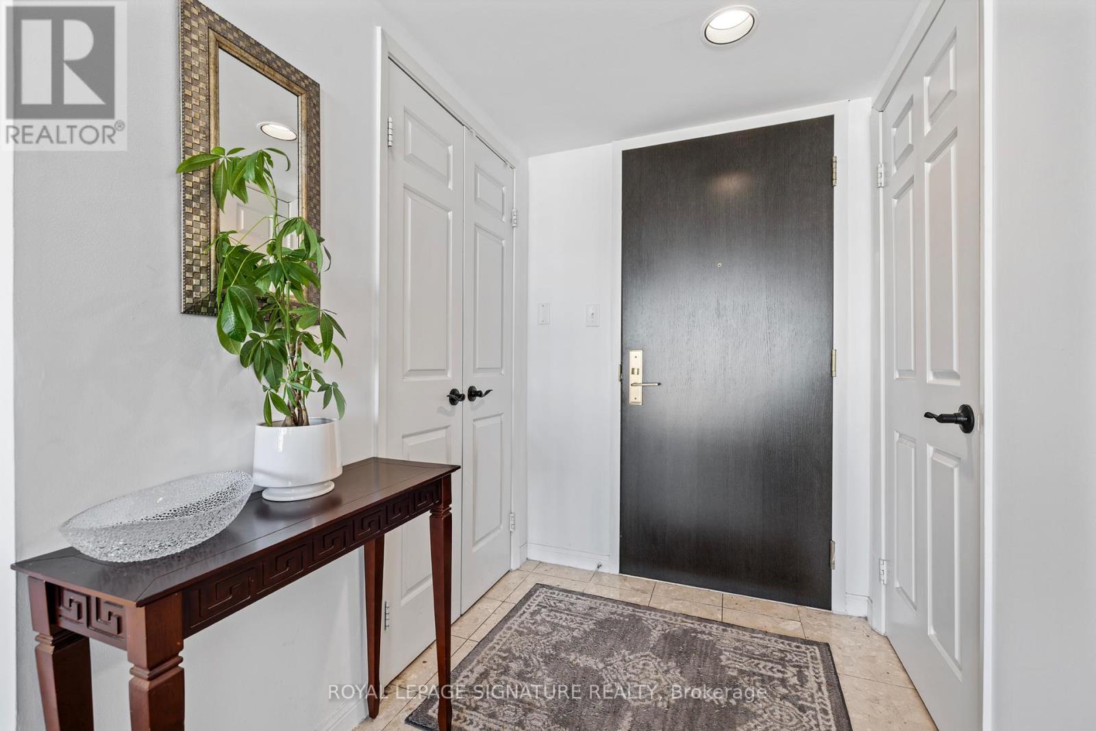 1201 - 55 Kingsbridge Garden Circle, Mississauga, Ontario  L5R 1Y1 - Photo 6 - W12746568