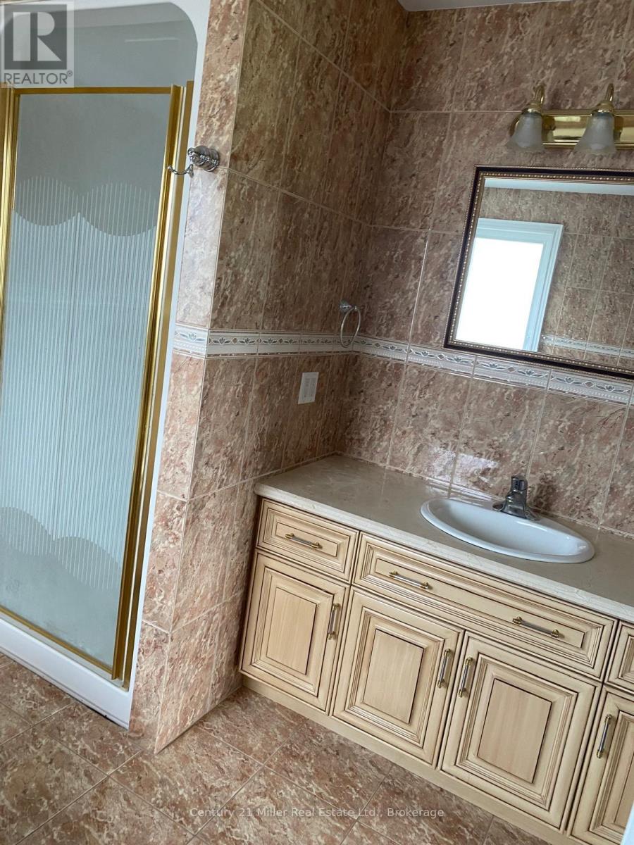 226 Elmwood Road, Oakville, Ontario  L6K 2B1 - Photo 10 - W12746628