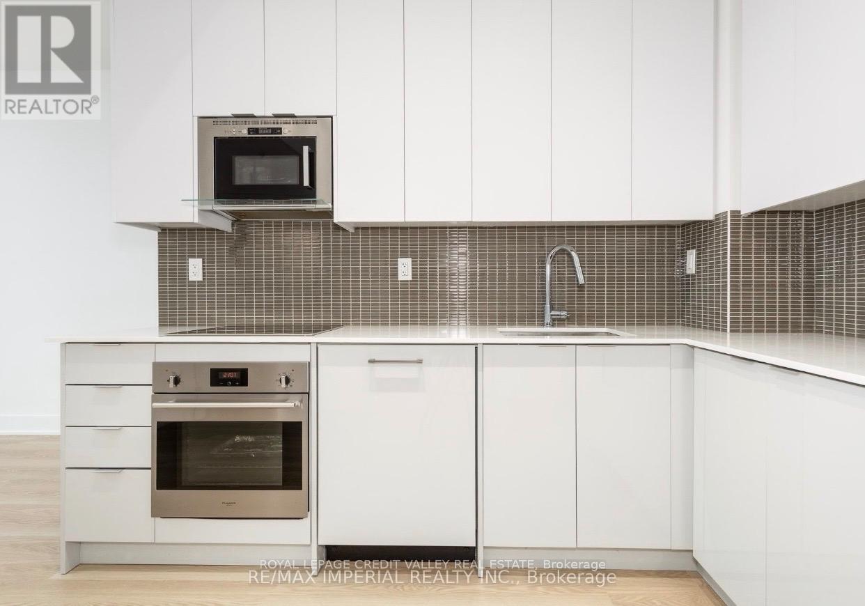 701 - 2916 Highway 7 Road, Vaughan, Ontario  L4K 0K6 - Photo 12 - N12746076