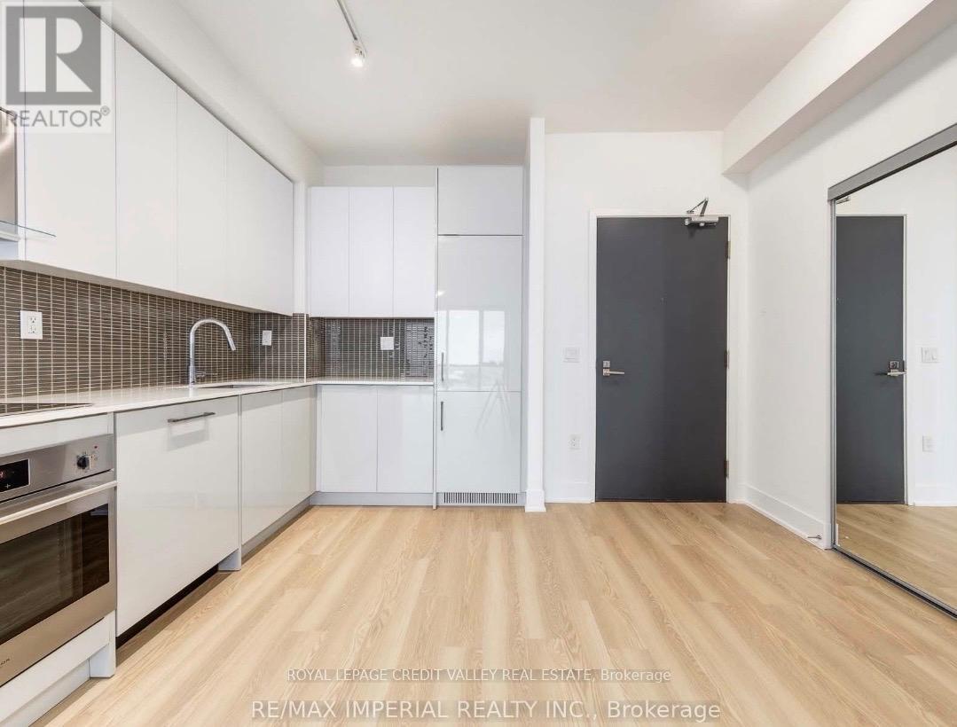 701 - 2916 Highway 7 Road, Vaughan, Ontario  L4K 0K6 - Photo 8 - N12746076