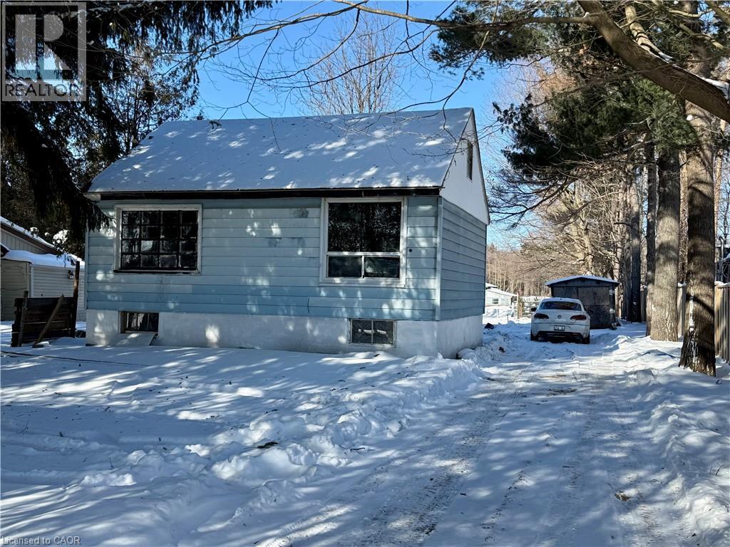 69 CULTUS Road, Clear Creek, Ontario