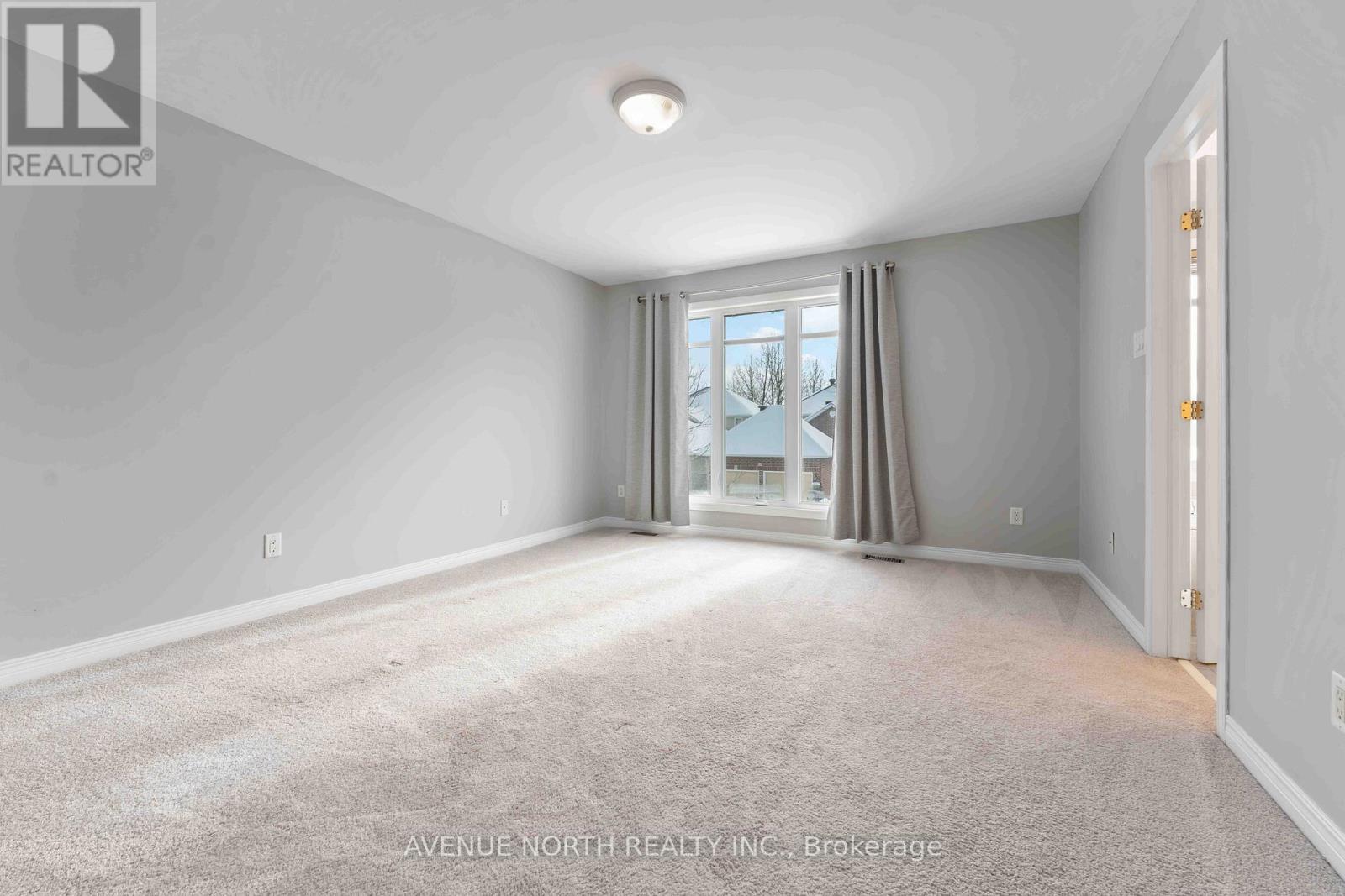 298 Parkin Circle, Ottawa, Ontario  K1T 4G8 - Photo 13 - X12746594