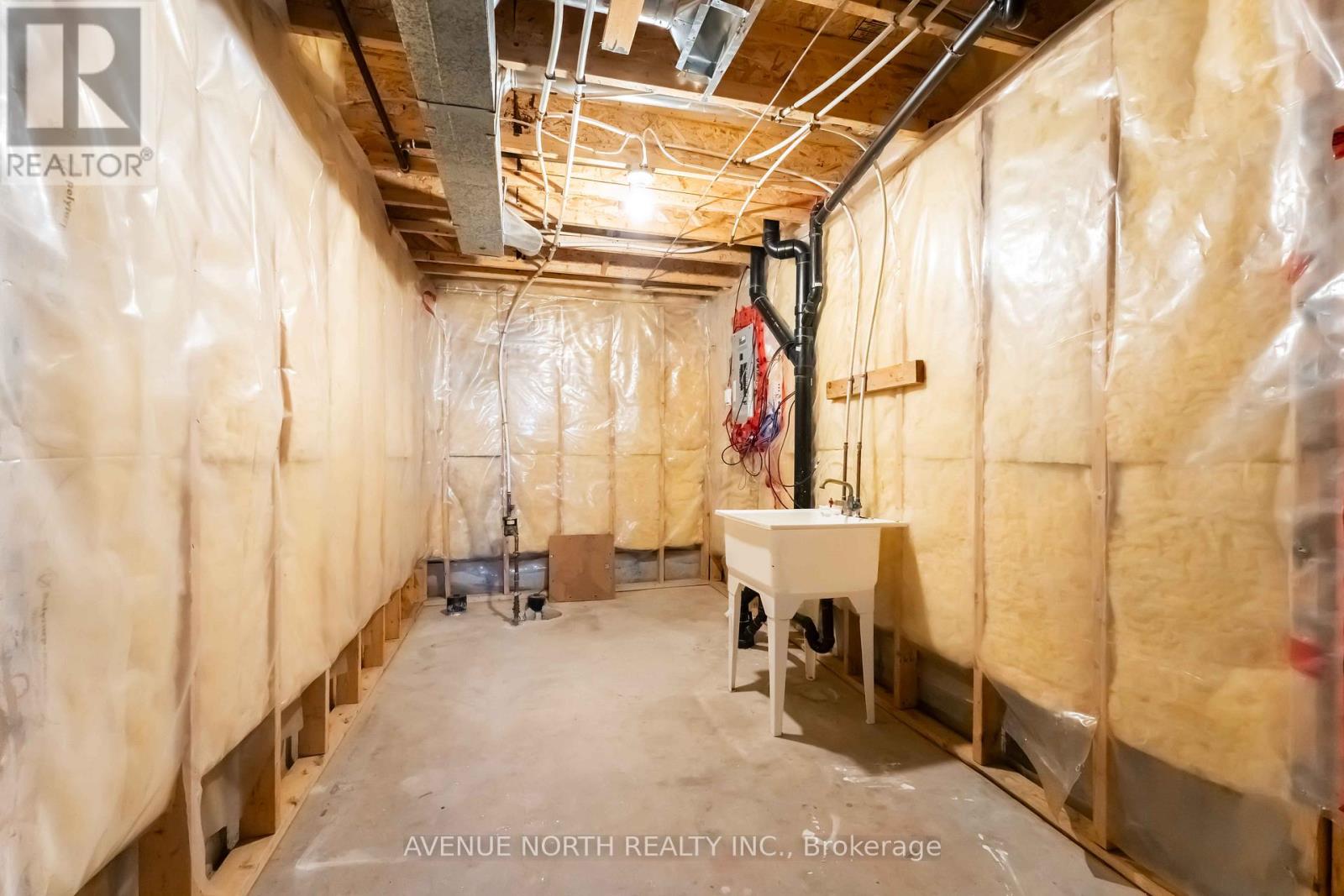 298 Parkin Circle, Ottawa, Ontario  K1T 4G8 - Photo 29 - X12746594