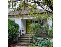 16 IDA STREET, St. Catharines, Ontario