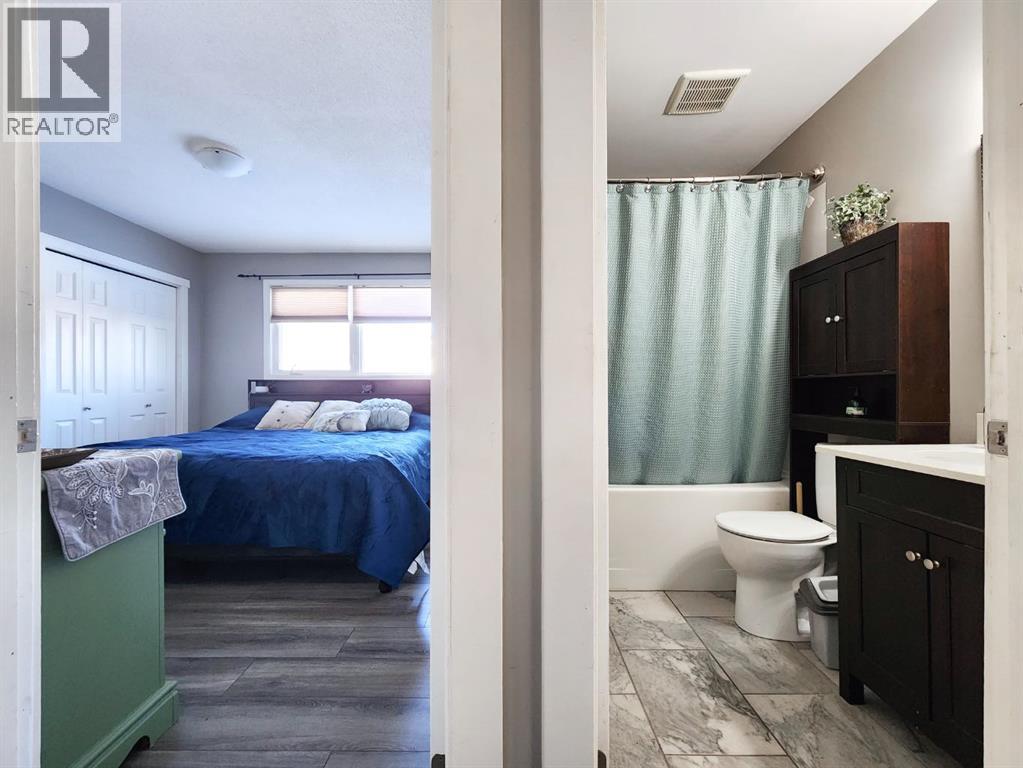 214 48 Avenue E, Claresholm, Alberta  T0L 0T0 - Photo 13 - A2282428