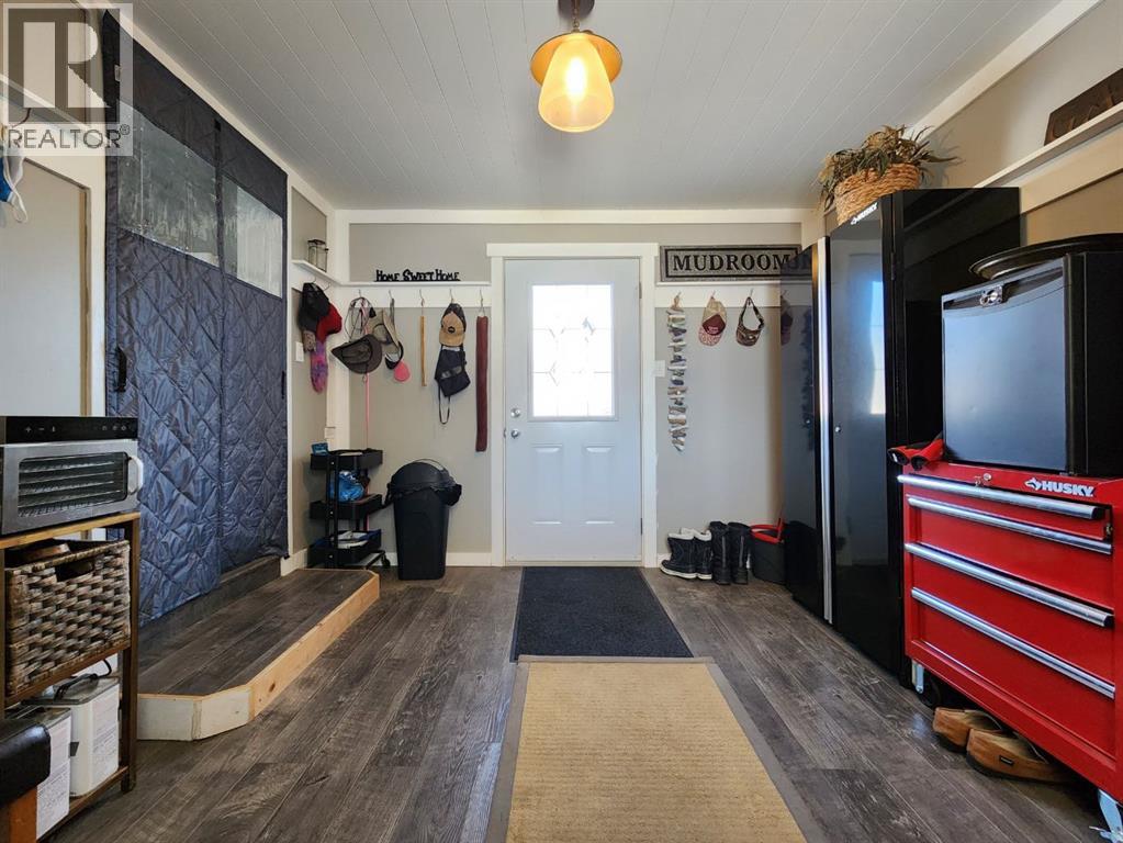 214 48 Avenue E, Claresholm, Alberta  T0L 0T0 - Photo 29 - A2282428