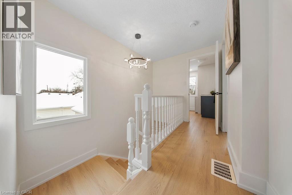 151 East 21st Street, Hamilton, Ontario  L8V 2T5 - Photo 21 - 40799495