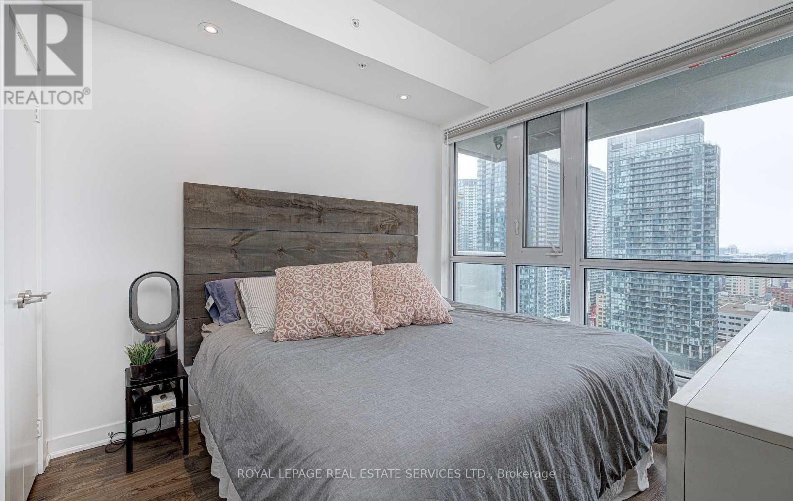 2607 - 30 Nelson Street, Toronto, Ontario  M5V 0H5 - Photo 13 - C12746596