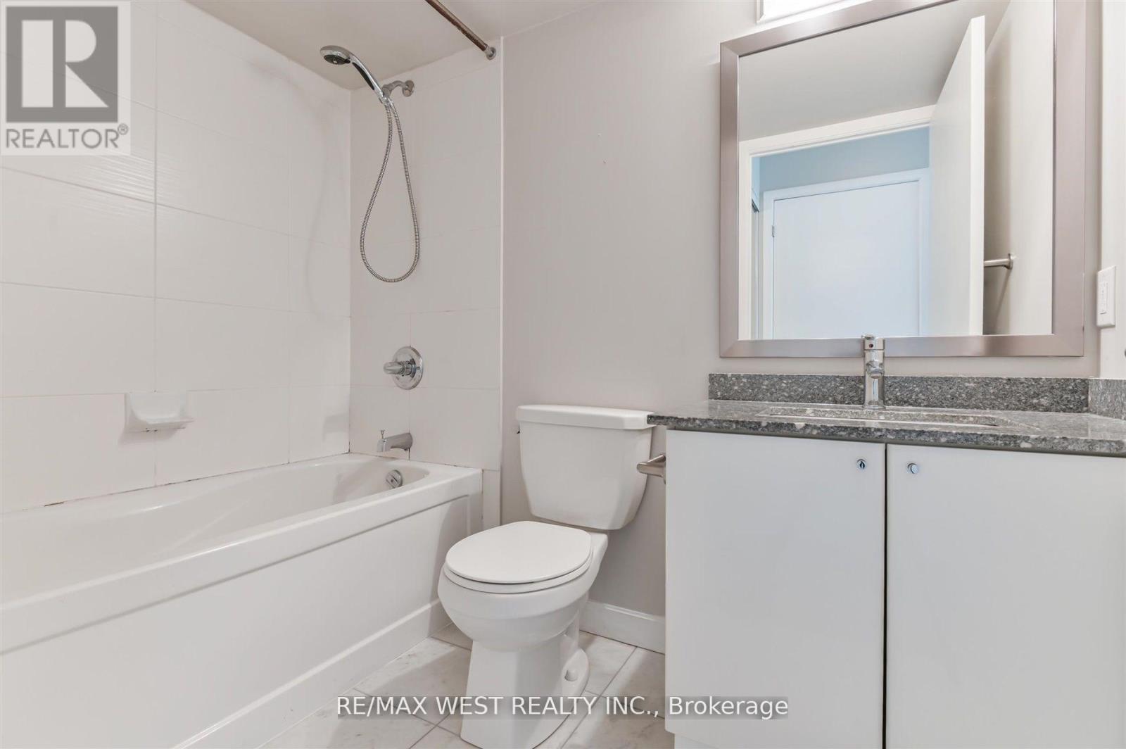 903 - 33 Bay Street, Toronto, Ontario  M5J 2Z3 - Photo 14 - C12746636