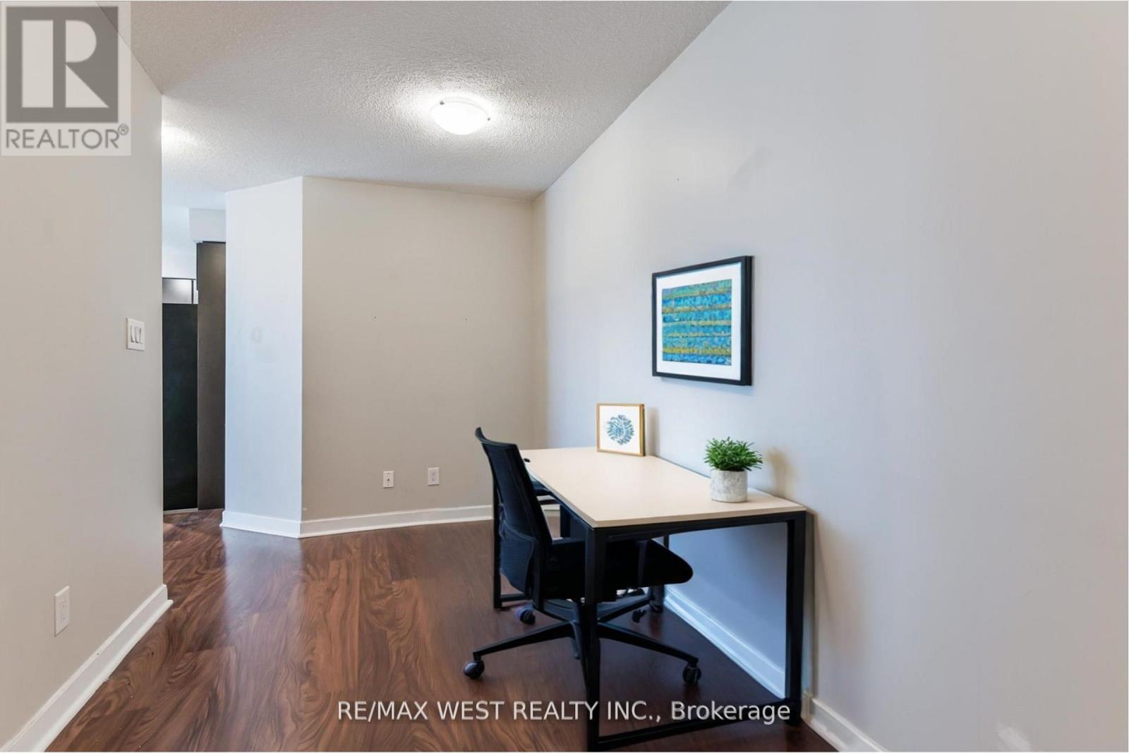 903 - 33 Bay Street, Toronto, Ontario  M5J 2Z3 - Photo 4 - C12746636