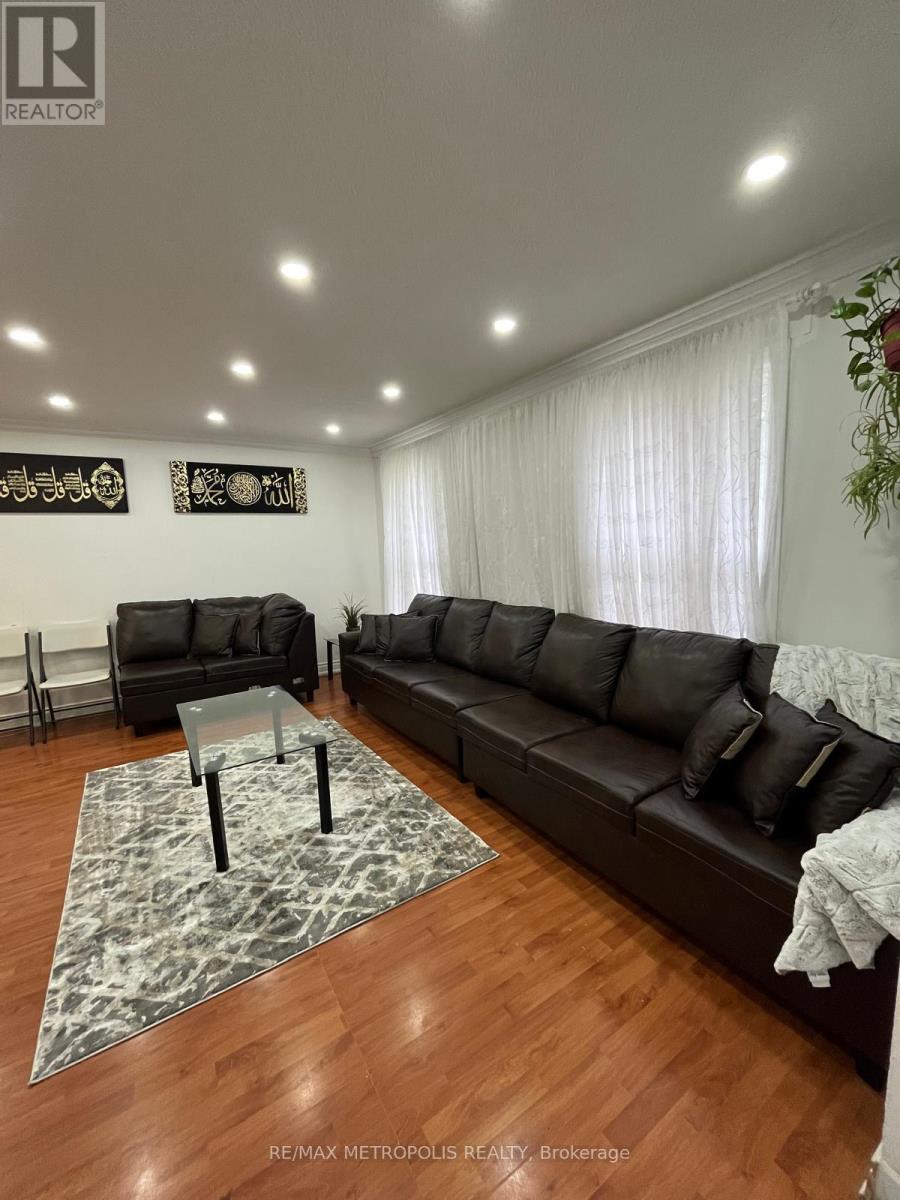 Upper - 78 Crittenden Square, Toronto, Ontario  M1B 1V1 - Photo 6 - E12746576