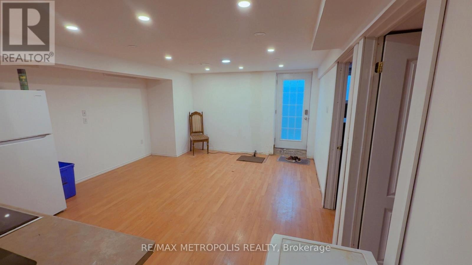 Basement - 1292 Ravencliffe Court, Oshawa, Ontario  L1K 2Y3 - Photo 2 - E12746584