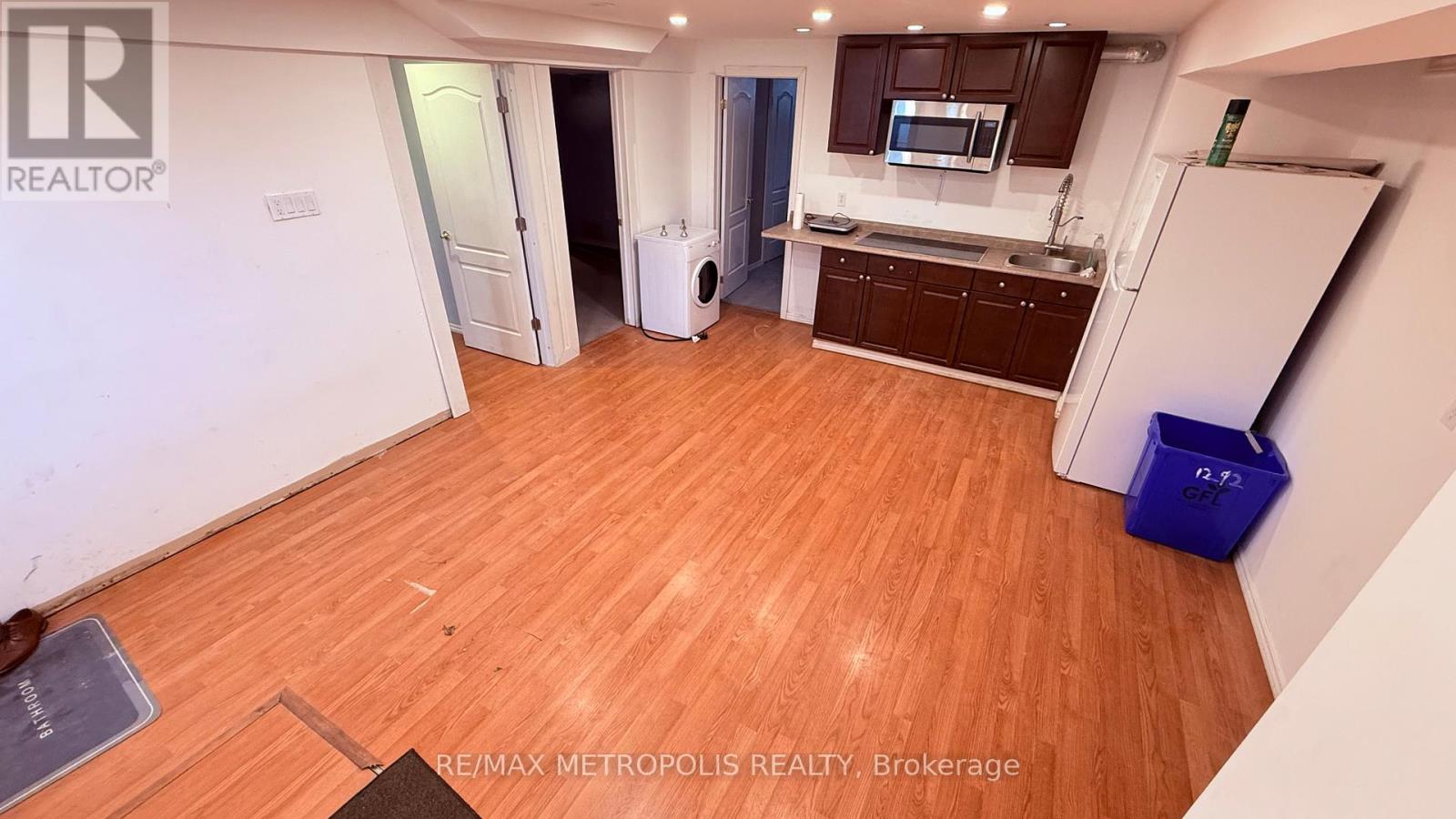 Basement - 1292 Ravencliffe Court, Oshawa, Ontario  L1K 2Y3 - Photo 6 - E12746584